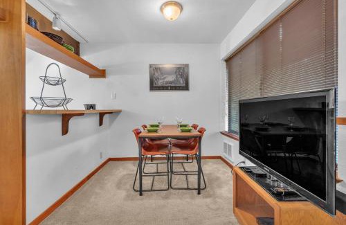 Bear Valley Apartment | Cozy Condo with Fireplace - Tamarack 3