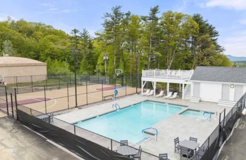 Weirs Beach Condo | Cozy condo with WiFi, fitness room in enjoyable Laconia