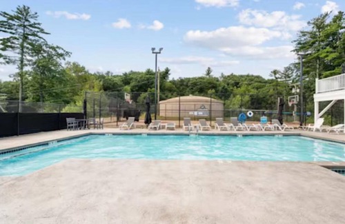 Weirs Beach Condo | Cozy condo with WiFi, fitness room in enjoyable Laconia