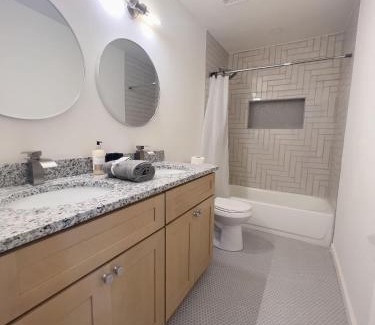 Belvedere Park House | Cozy Contemporary Bungalow