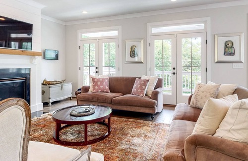 Marietta House | Cozy, Convenient Downtown Retreat in Marietta
