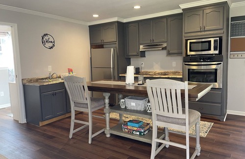 Unicoi Cottage | Cozy, convenient, private, pet friendly cottage! Close to hiking trails!