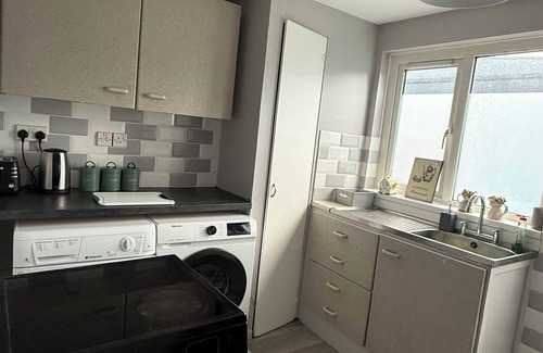 Cookstown House | Cozy Cookstown Cottage