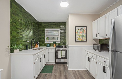 Valparaiso Apartment | Cozy Corner, Apartment 2S. Steps to shops & Dining