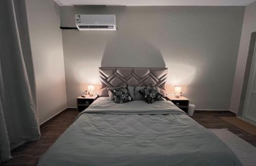 Ghirnatah Apartment | cozy corner apartments 4