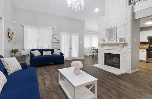 Milwood House | Cozy Corner by The Domain