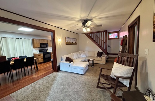 Salina Cottage | Cozy Corner Cottage - 4 Bed/2 BathnNo Cleaning Fee!