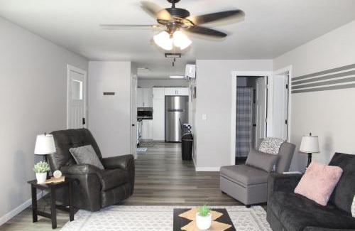 Wellston House | Cozy Corner Cottage