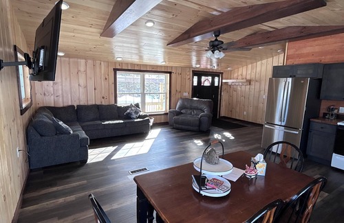 Mohawk Hill House | Cozy Corner in the Countryside!