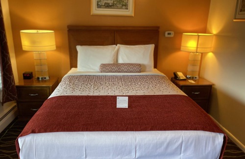 Williamstown Hotel | Cozy Corner Motel