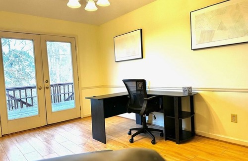 Columbus House | Cozy Corner Townhome