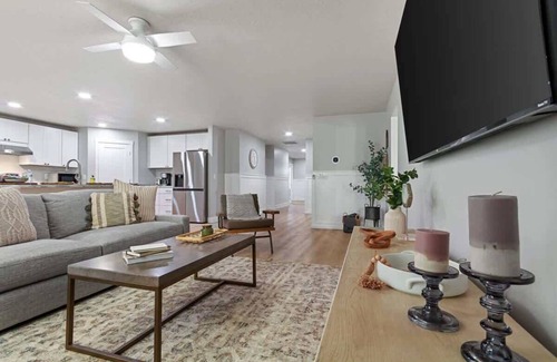 Meridian House | Cozy Costal Get Away | Meridian Idaho | 4 bedroom