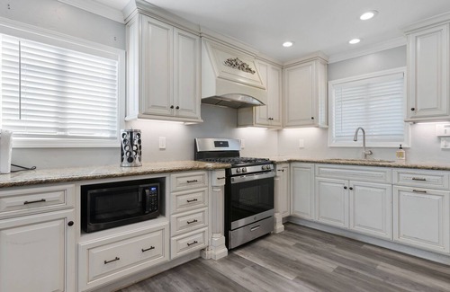 Lodi Cottage | Cozy Cottage (ADA-accessible & *no cleaning fee*) near wineries + shops