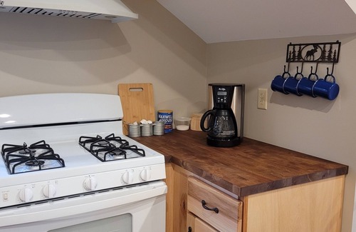 Grass Lake Apartment | Cozy cottage apartment at Crane Cove