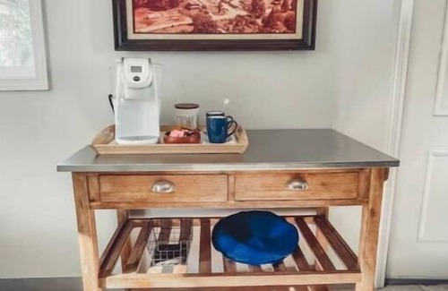 Carver House | Cozy Cottage at Dragonfly Horse Ranch