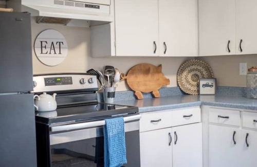 Carver House | Cozy Cottage at Dragonfly Horse Ranch