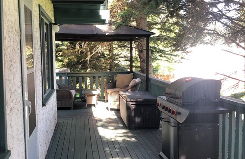 Westerose Cottage | Cozy Cottage at lake.