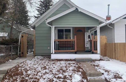 Cheyenne House | Cozy Cottage Basement Apartment