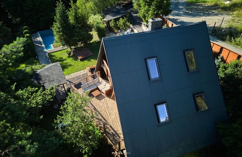 Bielsko-Biala Cottage | Cozy Cottage. Big Yard. Mountain Views. Pool. Ski resorts nearby.
