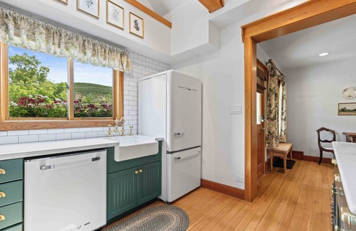 Downtown Park City House | Cozy Cottage by InvitedHome | Downtown, Wood Fireplace, Hot Tub, Walk to Ski