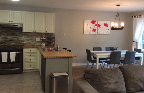 Wasaga Beach House | Cozy Cottage 🐕