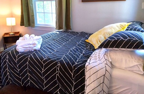 Petersburg Cottage | Cozy Cottage- Close to Old Towne, Ft. Lee, Battlefield, VSU + more