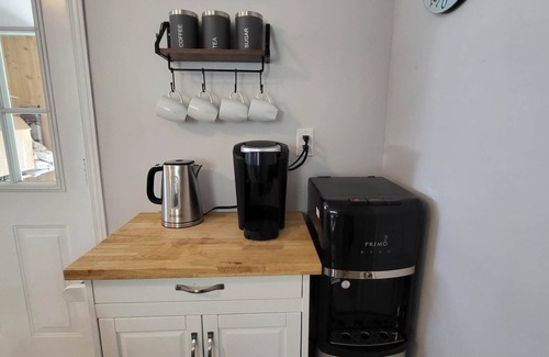Faraday Cottage | Cozy Cottage Family Getaway - 8 min drive from Bancroft