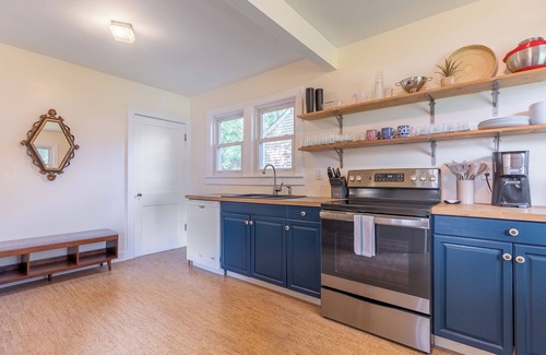 Greenwood House | Cozy Cottage | Fenced yard | Fire Pit