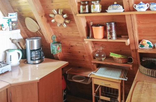 Olsztynek House | Cozy cottage for a relaxing vacation by the water.