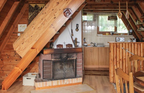 Olsztynek House | Cozy cottage for a relaxing vacation by the water.
