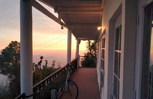 Bhowali Cottage | Cozy Cottage, Godhakhal, Near Sainik School, Bhowali