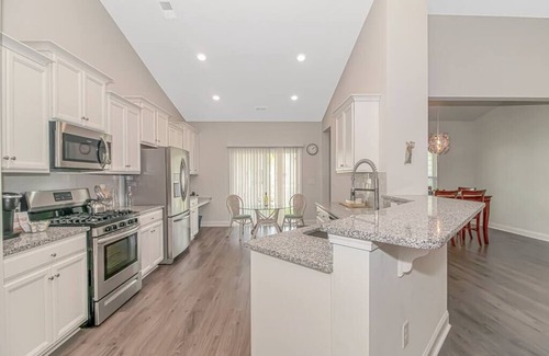 Red Hill House | Cozy Cottage, Golf @ Legends Golf Resort - Pool - Myrtle Beach