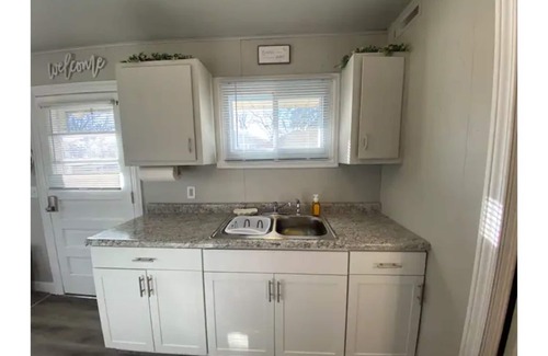 Portage House | Cozy Cottage Guest House
