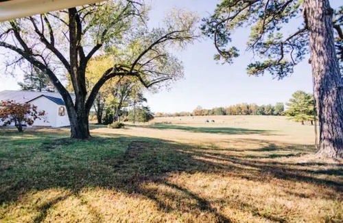 Buckingham Cottage | Cozy Cottage Homestead in the heart of Virginia