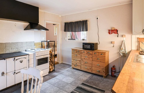 Dals-Ed Municipality House | Cozy cottage in an area full of beautiful nature.