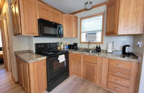 Big Pine Key House | Cozy Cottage in Big Pine Key – 35 Min to Key West, Pool & Free Parking