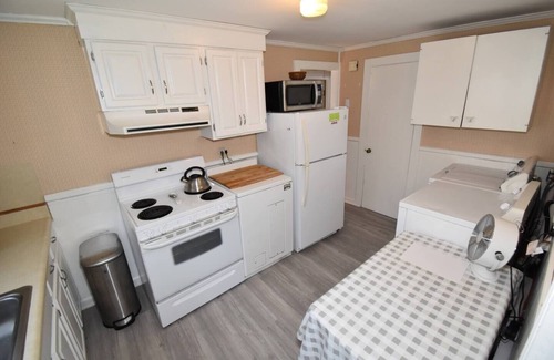 Bonnet Shores Cottage | Cozy cottage in lovely Bonnet Shores