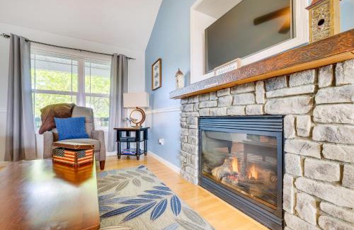 Taylorsville House | Cozy Cottage in Taylorsville Hot Tub and Lake Views
