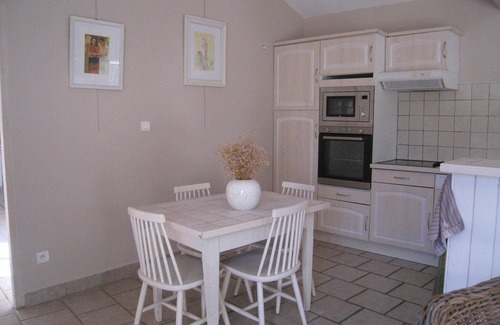 Comps Cottage | Cozy Cottage in the Very Heart of Provence Among Oliver Trees