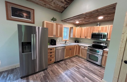 Berwick Apartment | Cozy cottage in the woods