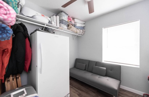 Titusville House | Cozy Cottage just minutes from Kennedy Space Center and Beaches