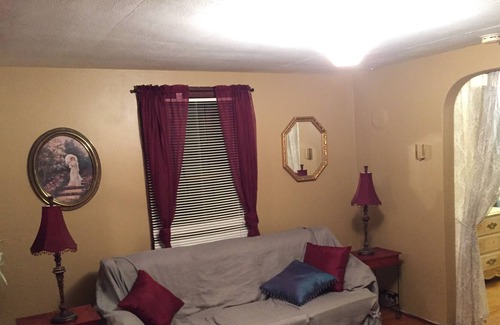 Georgetown Cottage | Cozy Cottage Just Off Main Street(southern Indiana)