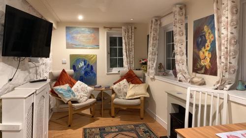 Caernarfon House | Cozy Cottage - Near Brew Pub/Snowdonia National Park.