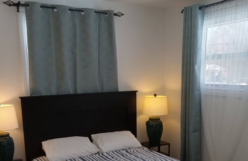 Alcona House | Cozy Cottage near Lake Simcoe