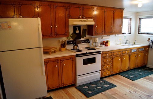 Ranier Cottage | Cozy Cottage near sandy beach, Rainy Lake, Rainy River and Voyageur's Nat'l Park