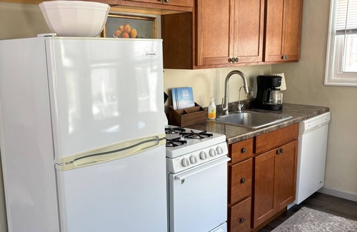 South Bend House | Cozy Cottage near University of Notre Dame