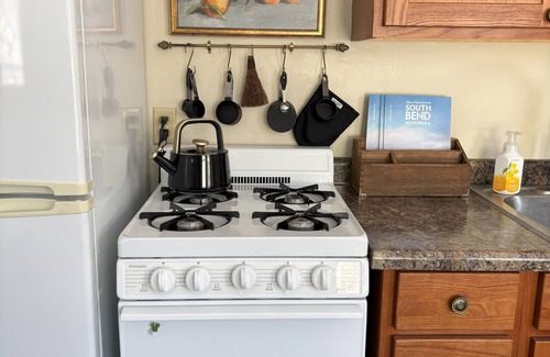 South Bend House | Cozy Cottage near University of Notre Dame