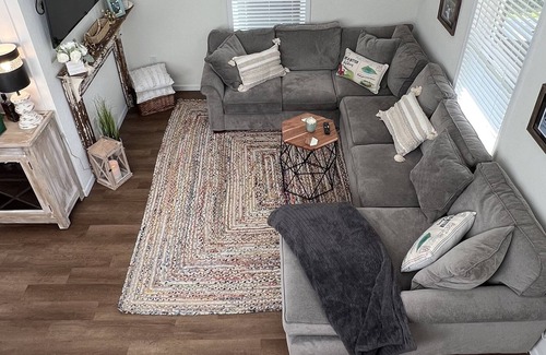Roan Mountain Cottage | Cozy cottage nestled close to skiing, hiking, fly fishing & wineries!