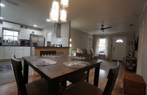 Wichita Falls House | Cozy Cottage next to MSU Texas, centrally located!