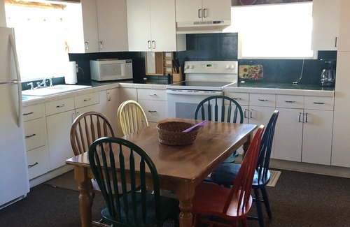 Bellaire Cottage | Cozy Cottage on a beautiful Beach Resort in Northern Michigan